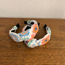 Load image into Gallery viewer, Spring Crochet Headband
