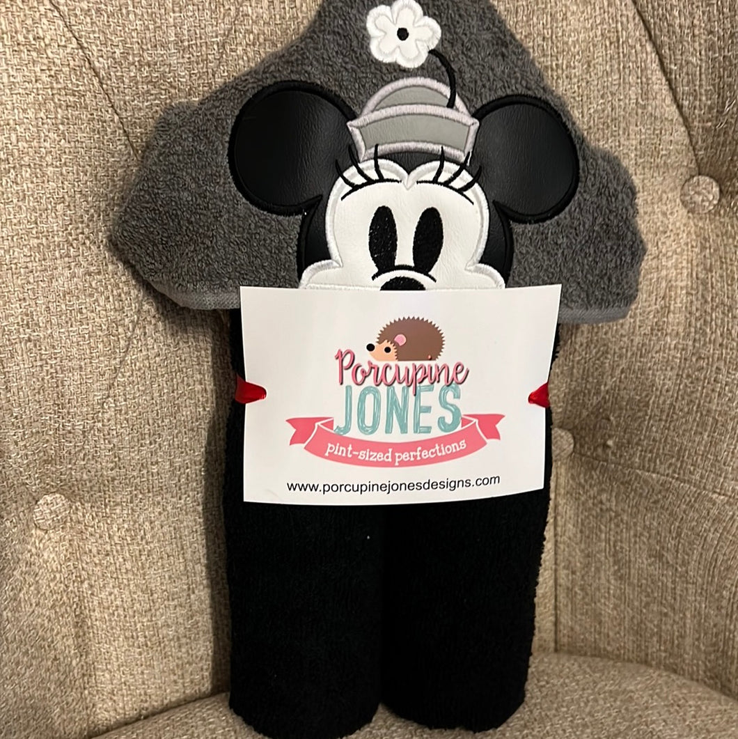 Steamboat Minnie Hooded Towel