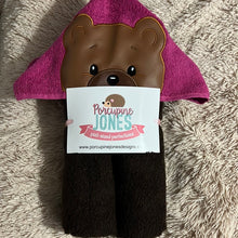 Load image into Gallery viewer, Baby Bear Hooded Towel
